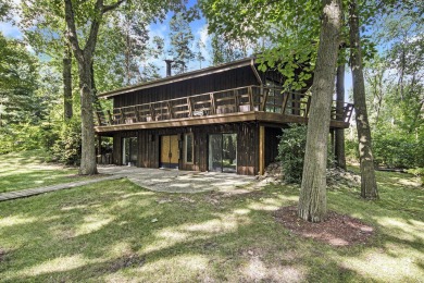 Beach Home For Sale in Holland, Michigan