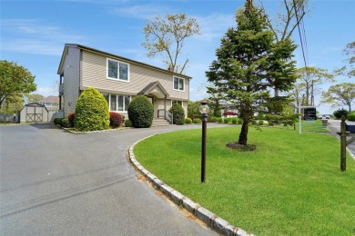 Beach Home For Sale in East Hampton, New York