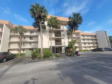 Beach Condo For Sale in Lake Worth, Florida