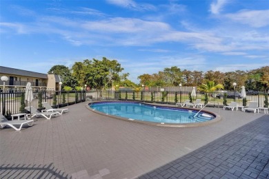 Beach Condo For Sale in Tamarac, Florida