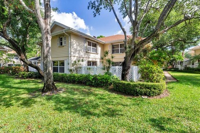Beach Townhome/Townhouse For Sale in Lake Clarke Shores, Florida
