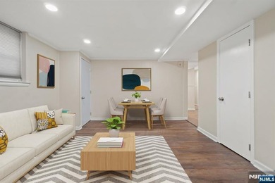 Beach Condo For Sale in Fort Lee, New Jersey