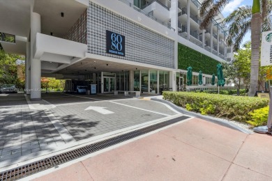 Beach Condo For Sale in Miami Beach, Florida