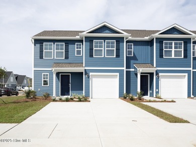 Beach Townhome/Townhouse For Sale in Surf City, North Carolina