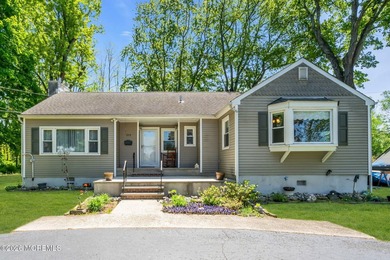 Beach Home For Sale in Middletown, New Jersey