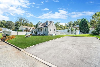 Beach Home Sale Pending in Kings Park, New York