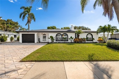 Beach Home For Sale in Fort Myers, Florida
