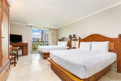 Beach Condo For Sale in Honolulu, Hawaii