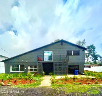 Beach Home Sale Pending in Jacksonville, Florida