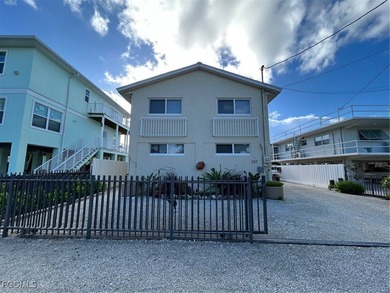 Beach Home For Sale in Key Largo, Florida