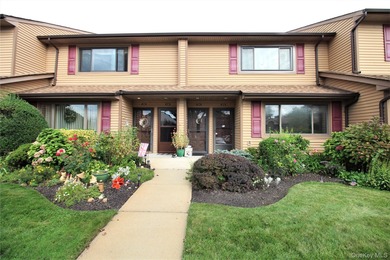 Beach Home Sale Pending in Oceanside, New York