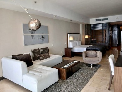 Beach Condo For Sale in Panama City, 