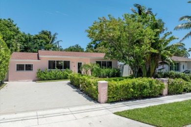 Beach Home For Sale in West Palm Beach, Florida