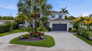 Beach Home For Sale in Lighthouse Point, Florida