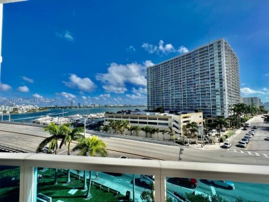 Beach Condo For Sale in Miami Beach, Florida