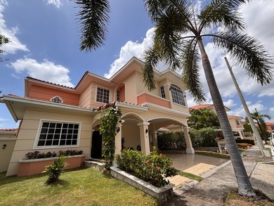 Beach Home For Sale in Panama City, 