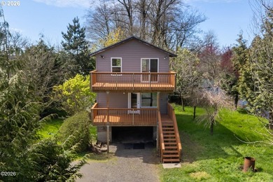 Beach Home For Sale in Tillamook, Oregon
