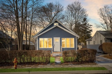 Beach Home For Sale in Greenport, New York