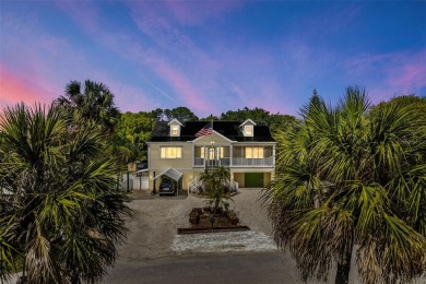 Beach Home For Sale in Ruskin, Florida