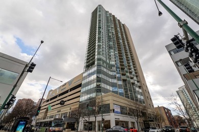 Beach Condo Active Under Contract in Chicago, Illinois