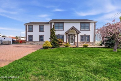 Beach Home For Sale in Toms River, New Jersey