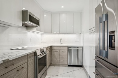 Beach Home Sale Pending in Beechhurst, New York