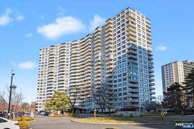 Beach Condo For Sale in Fort Lee, New Jersey
