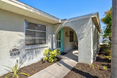 Beach Townhome/Townhouse For Sale in Sarasota, Florida