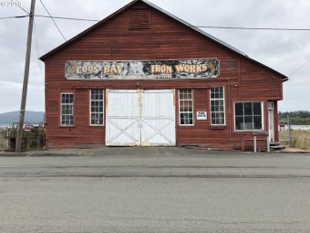 Beach Commercial Off Market in Coos Bay, Oregon