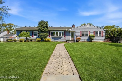 Home For Sale in Oakhurst image photo picture