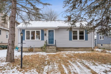 Beach Home For Sale in South Portland, Maine