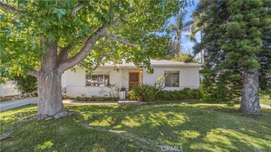 Beach Home For Sale in Costa Mesa, California