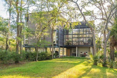 Beach Home For Sale in Edisto Island, South Carolina