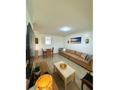 Beach Condo For Sale in Miami Beach, Florida