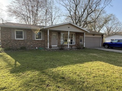 Beach Home Sale Pending in Holland, Michigan