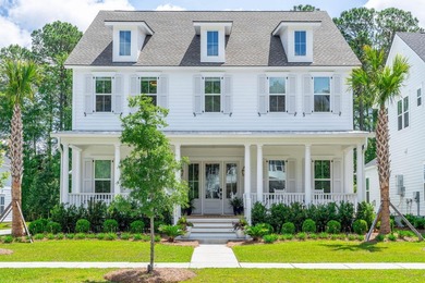 Beach Home For Sale in Mount Pleasant, South Carolina