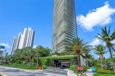 Beach Condo For Sale in Sunny Isles Beach, Florida
