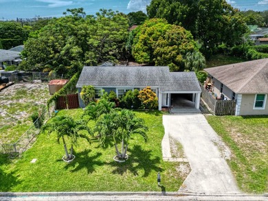 Beach Home Active Under Contract in West Palm Beach, Florida