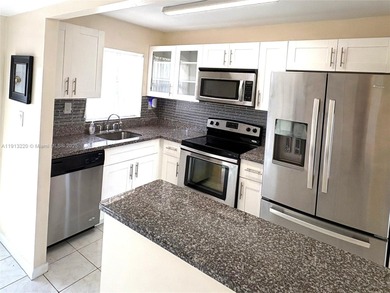 Beach Condo For Sale in Sunrise, Florida