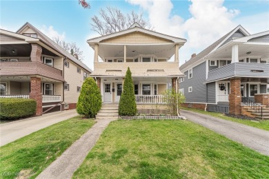 Beach Townhome/Townhouse Sale Pending in Lakewood, Ohio