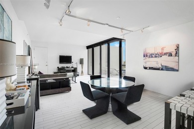 Beach Condo For Sale in Miami Beach, Florida