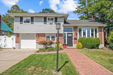 Beach Home Sale Pending in Bellmore, New York