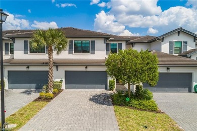 Beach Townhome/Townhouse For Sale in Naples, Florida