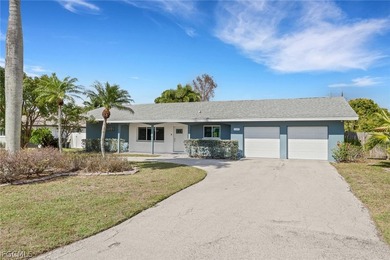 Beach Home For Sale in Fort Myers, Florida