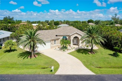 Beach Home For Sale in Fort Myers, Florida