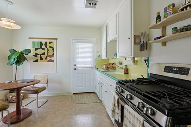 Beach Home For Sale in Ocean Beach, California