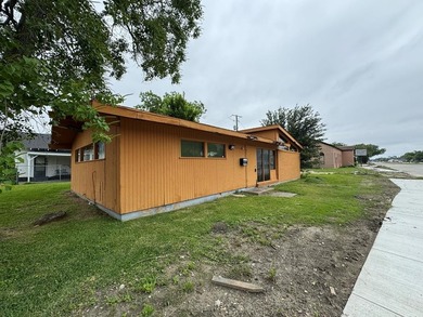 Beach Home For Sale in Port Arthur, Texas