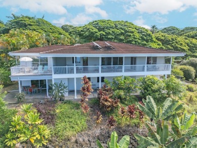 Beach Home For Sale in Kailua Kona, Hawaii