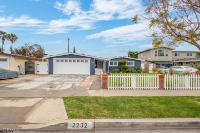 Beach Home For Sale in Costa Mesa, California