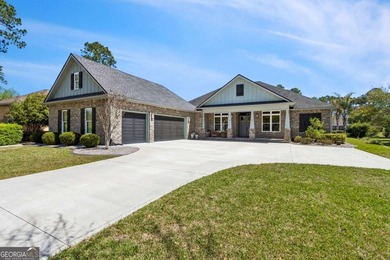 Beach Home For Sale in Saint Marys, Georgia